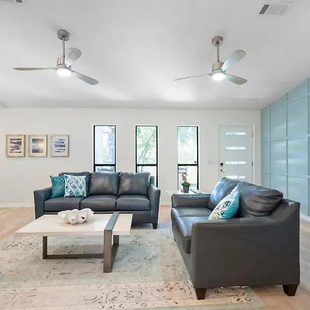 The St Augusdream Renovated Beach House Sleeps 8 Walk To Beach St. Augustine Exterior photo